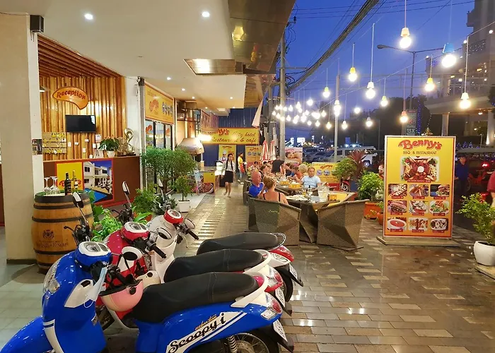 Benny\'S City Hotel