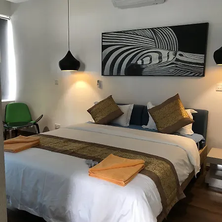 Benny'S City Hotel Sihanoukville Exterior photo